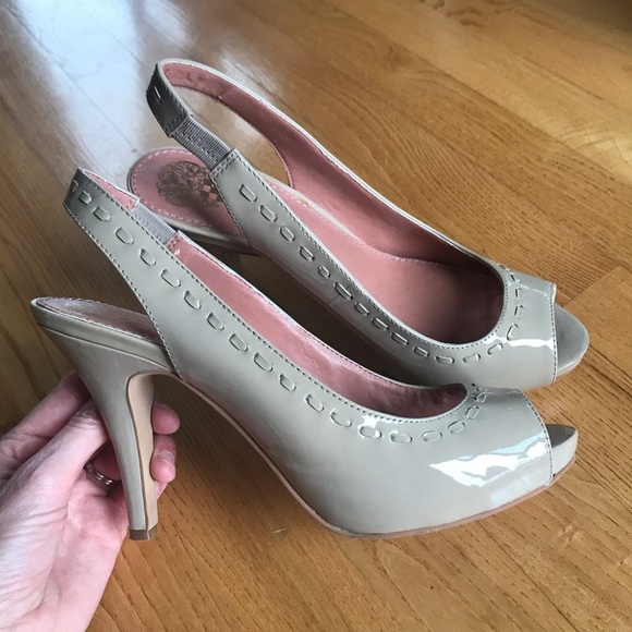 Vince Camuto Heels Sally tan high heels shiny summer shoes 4” womens size 8.5 - Picture 1 of 12